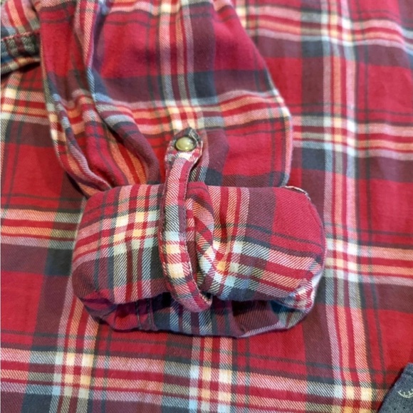Women’s Bea Jachs Girlfriend Flannel. Red pearl snap buttons. Flipped cuff M - Picture 4 of 6